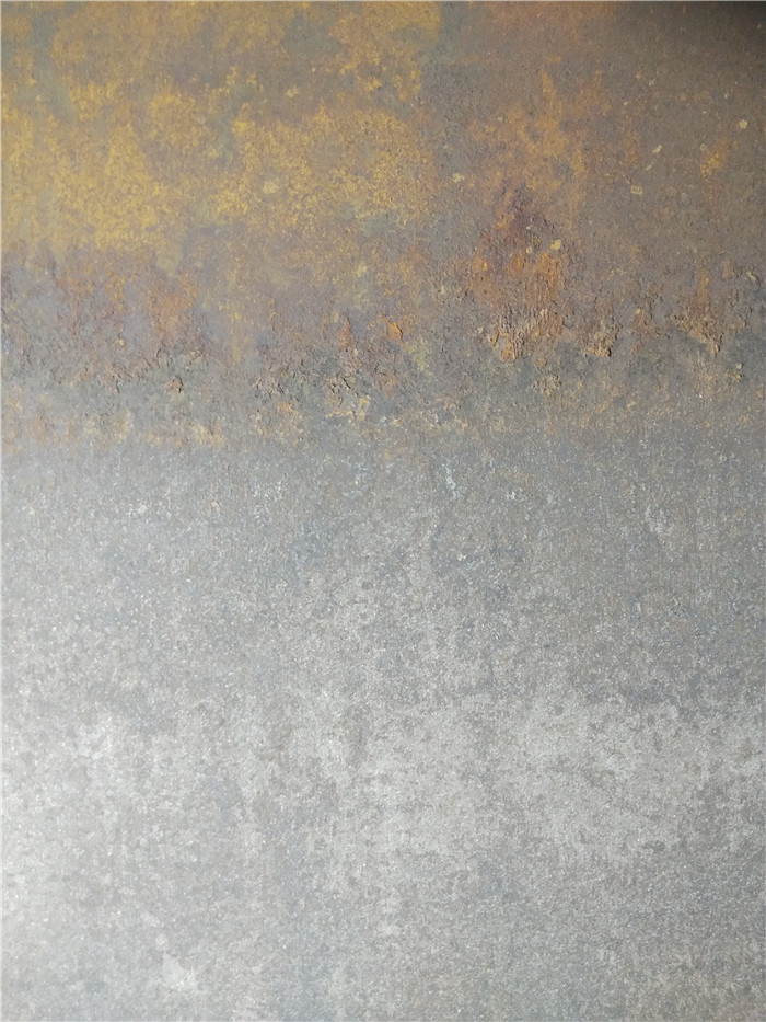 唐山纵横钢铁海水淡化水箱聚脲防腐施工喷砂对比13