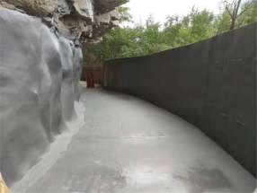 北京房山区“胜天渠”聚脲防水施工6