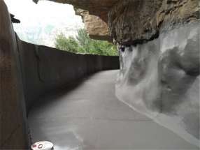 北京房山区“胜天渠”聚脲防水施工2