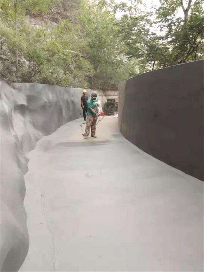 北京房山区“胜天渠”聚脲防水施工9