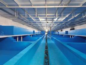 珲春帝王蟹暂养池